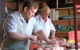 "Deutschland, Deine Würste - Was essen wir da eigentlich?" und "Wirte in der Krise - Der Kampf der Gastronomen ums Überleben"