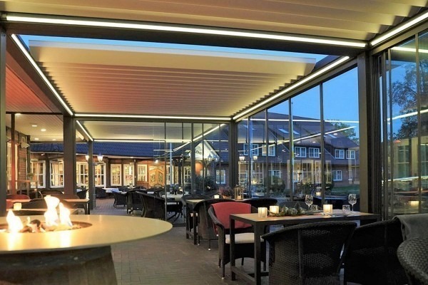 Großzügige Terrassenüberdachungen bringen mehr Gastronomiefläche