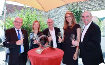 Ehrenpreis der Regierung von Unterfranken geht an das Weingut Horst Sauer