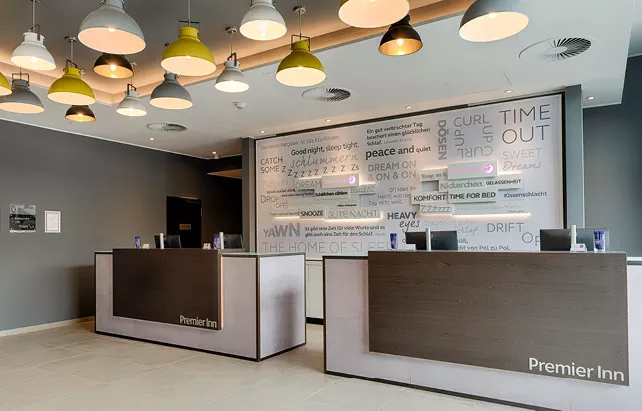 Sechstes Premier Inn in Hamburg öffnet heute seine Türen in der City-Süd und lädt Kinder zum Hoteltesten ein