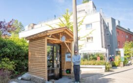 Hotelier Ben Förtsch eröffnet das "Margalädla" für die Anwohner in Erlangen (© Hotel Luise)