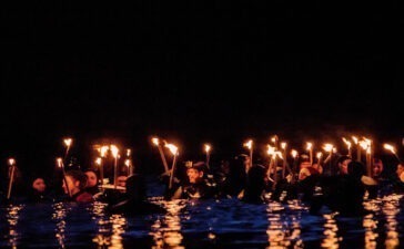 Neujahrsschwimmen in Füssen im Allgäu
