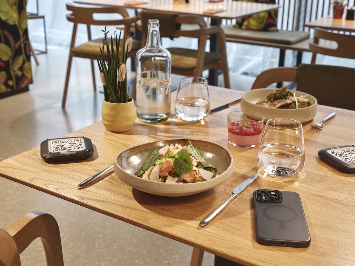 Das Restaurant «Das Morgen» steht Mitarbeitenden der HVLL als auch Hotelgästen, der lokalen Gemeinschaft von Vitznau und darüber hinaus offen.