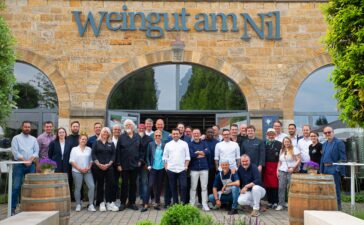 Die Spitzenköche und -winzer beim diesjährigen Löwenfestival auf dem Weingut am Nil. © VILA VITA Marburg