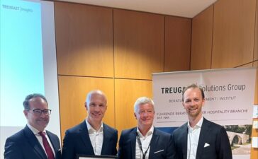 Motel One: Stefan Lenze, Co-CEO, Head of Development & Legal Motel One B&B: Arno Schwalie CEO Central & Northern Europe
