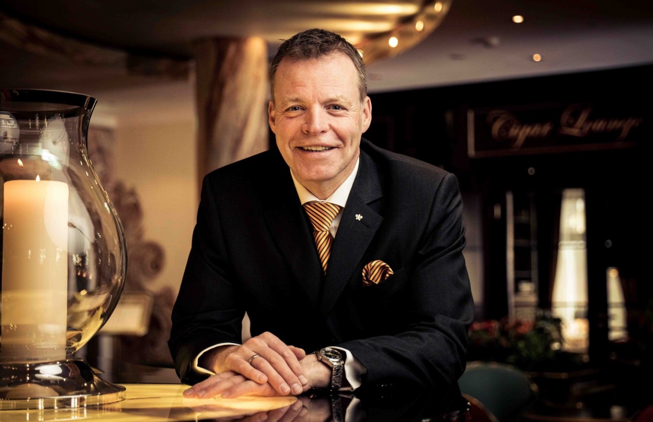 Hoteldirektor Ralf J. Kutzner des Bülow Palais