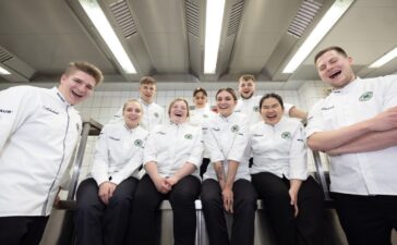 2025 suchen der Verband der Köche Deutschlands e. V. und die Achenbach Delikatessen-Manufaktur wieder nach Deutschlands besten Nachwuchsköch:innen