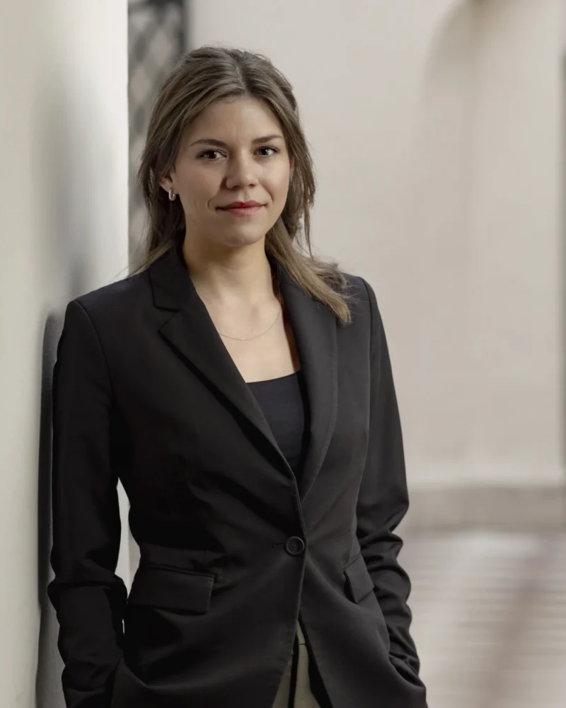 Platzl Hotels München: Gastgeberin und Barmanagerin der neuen „Josefa“ ist Nathalie Putz ©Platzl Hotels