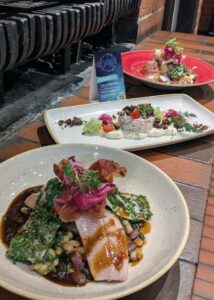 Matjes-Birne-Bohne oder als Ceviche - die Brauhaus-Gäste probieren gerne vom speziellen Friesenkrone Matjesangebot