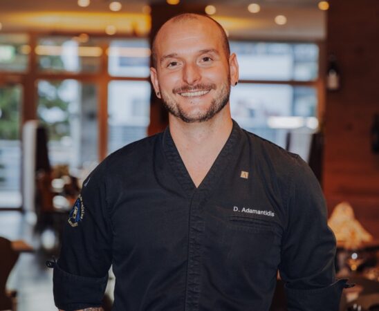 Neuer Küchenchef Dominic Adamantidis im AMERON Davos Swiss Mountain Resort - © AMERON Collection