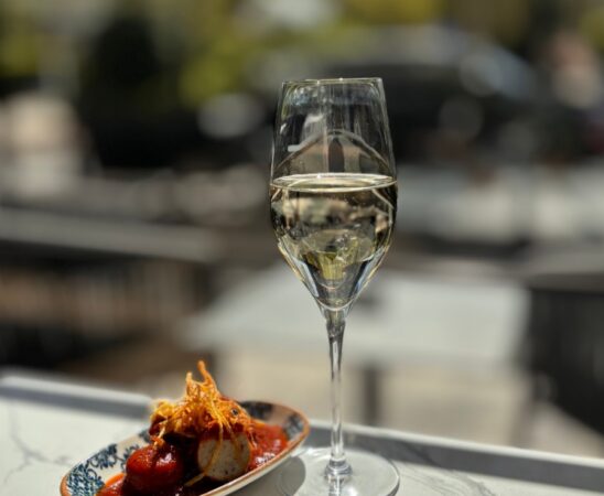 Terrassenauftakt im DoubleTree by Hilton Berlin Ku´damm mit Champagner und Currywurst ©Foto: Diana Albrech