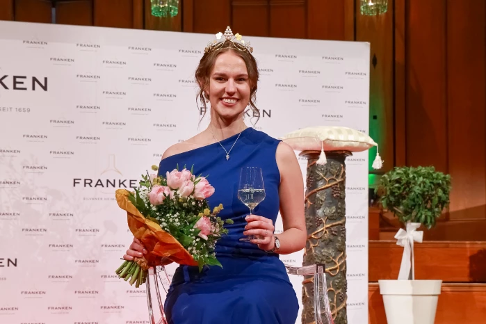 Angelina Seiler 68. Fränkische Weinkönigin