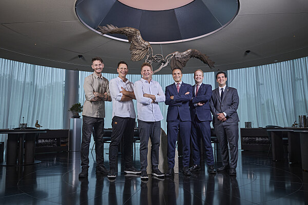 Ikarus Team, Stefan Howells, Martin Ebert, Martin Klein, Florian Kempinger, Markus Olzinger, Mario Onida