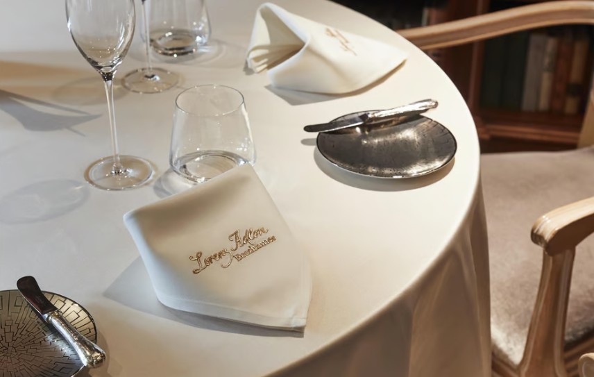 Weinkollektion des Lorenz Adlon Esszimmers