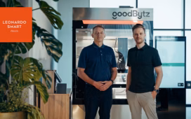 Kochroboter erweitert 24/7-Serviceangebot im Leonardo Smart Vienna Airport